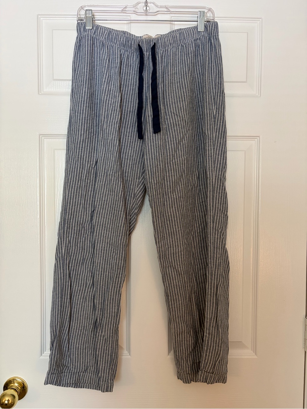 Abercrombie & Fitch Gray and White Striped Women's Lounge Pajama Pants